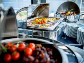 Catering szolgáltatás - Budapest Hajóbérlés catering szolgáltatás rendezvényre és esküvőre
