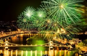 Augusztus 20 budapesti hajós városnézés, dunai hajóbérlés Augusztus 20 dunai városnéző hajó Budapest